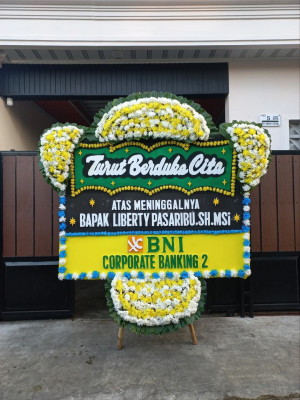 Papan Bunga Duka di Teluk Tering