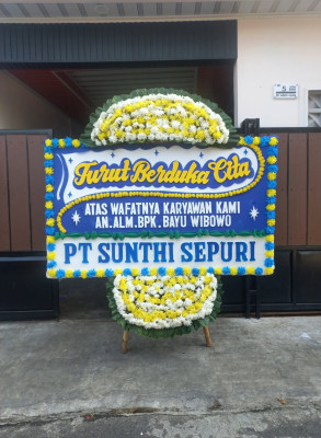 Papan Bunga Duka di Teluk Tering