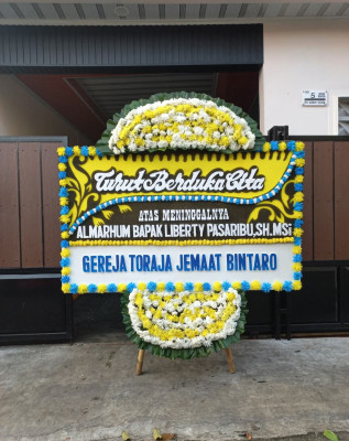 Papan Bunga Duka di Teluk Tering