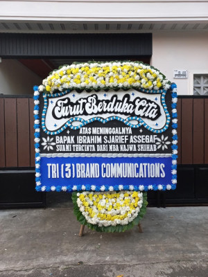 Papan Bunga Duka di Teluk Tering